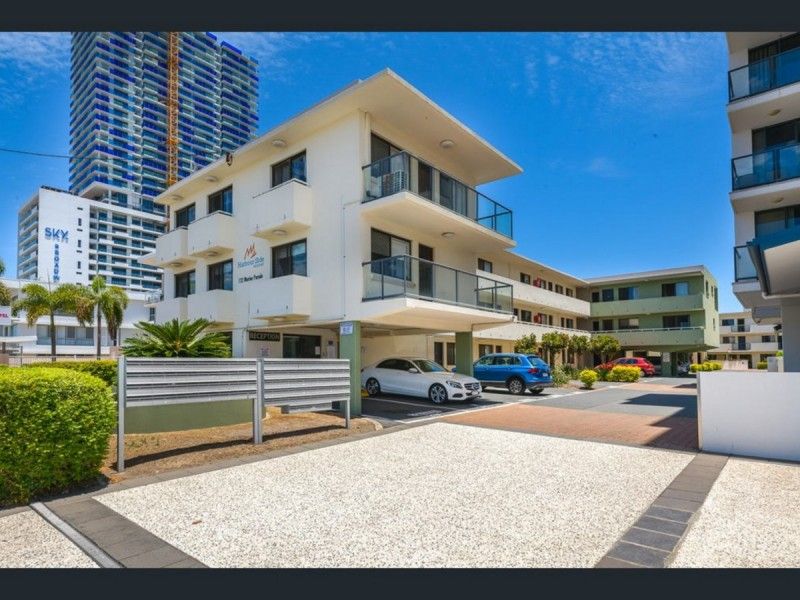 Prime Location – Renovated Studio Opposite the Beach